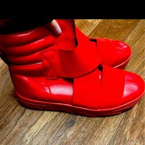 Red mens shoes comfortable, and affordable. Tex me for details